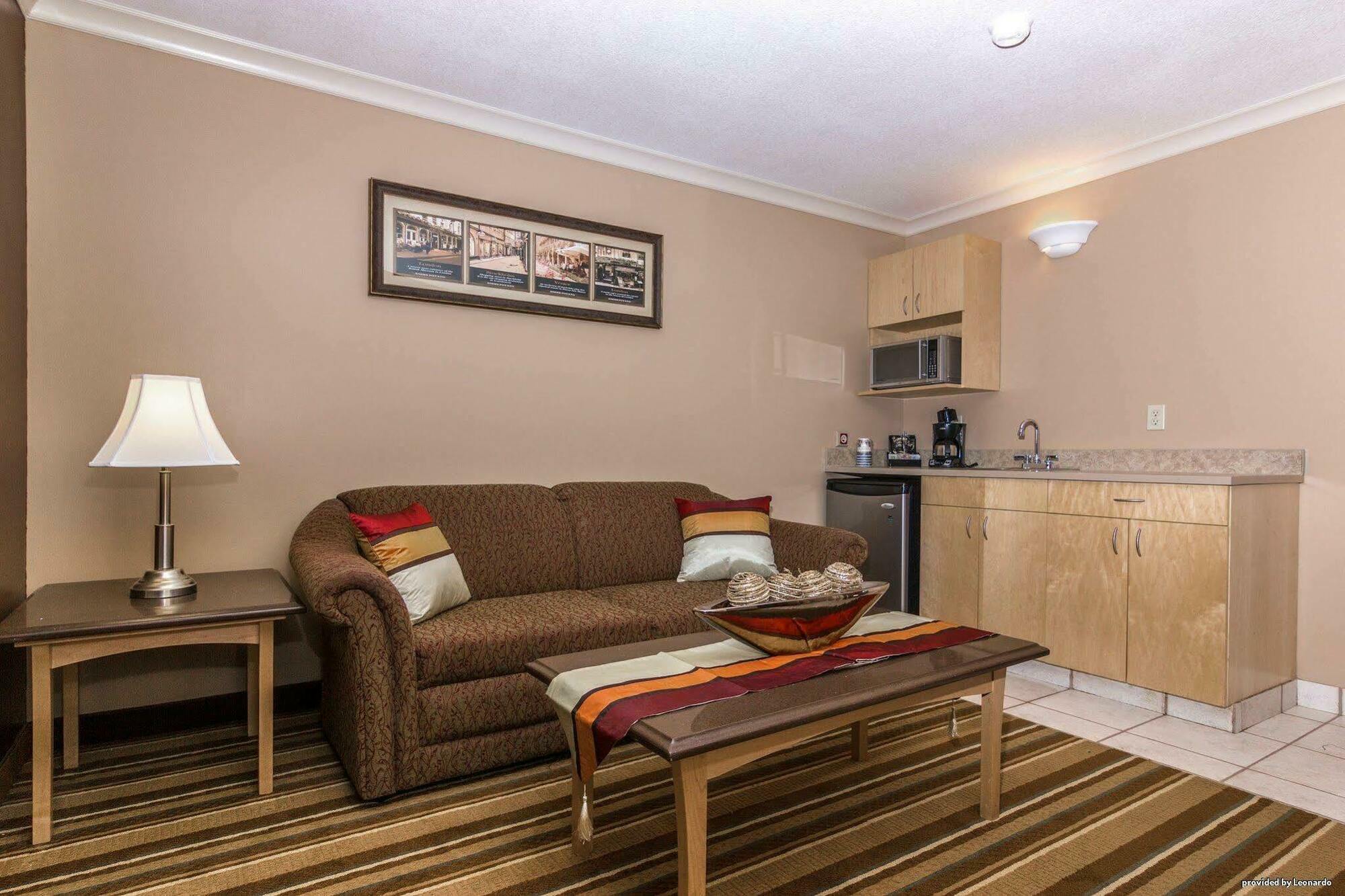 Best Western Marquis Inn & Suites Prince Albert Exterior photo
